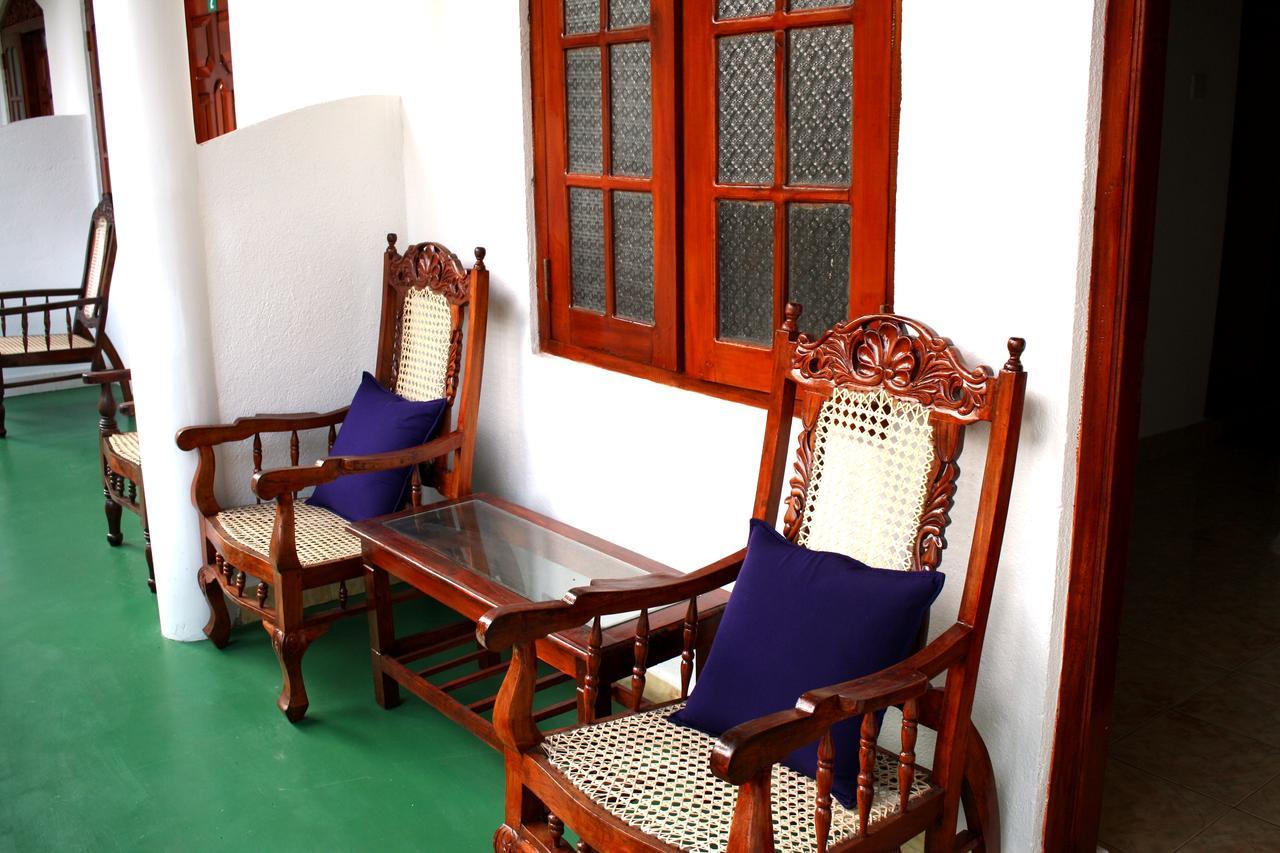 Hotel Happy Coconut Unawatuna Exterior foto