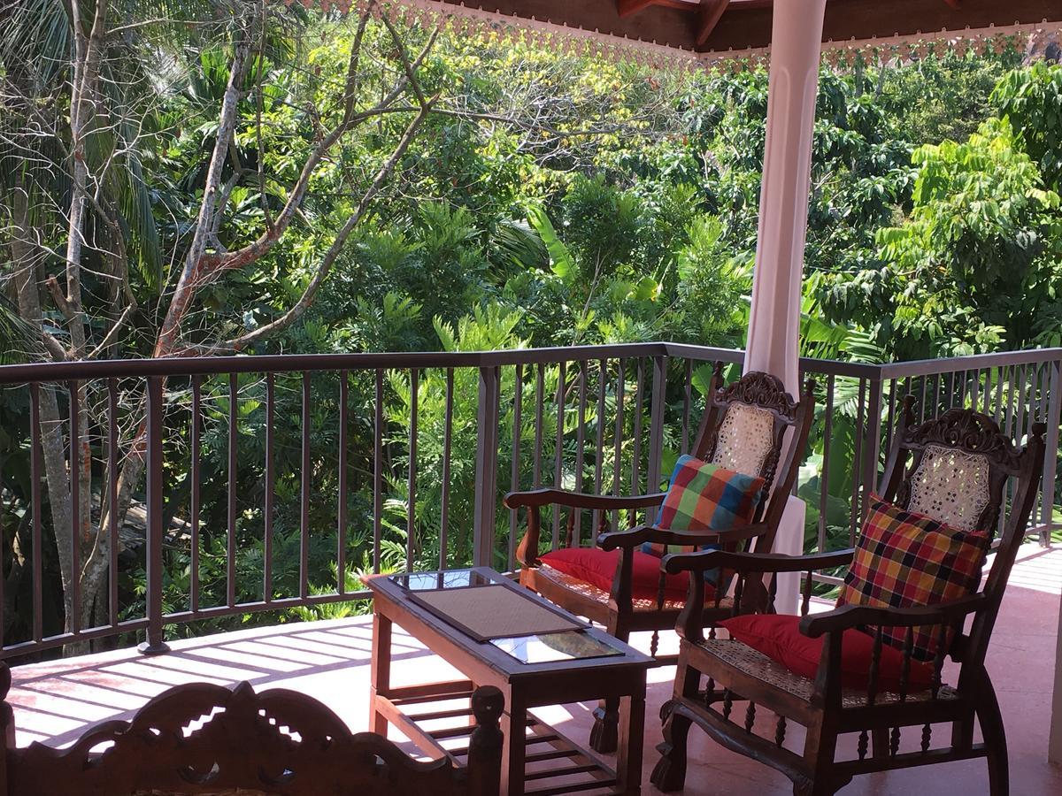 Hotel Happy Coconut Unawatuna Exterior foto
