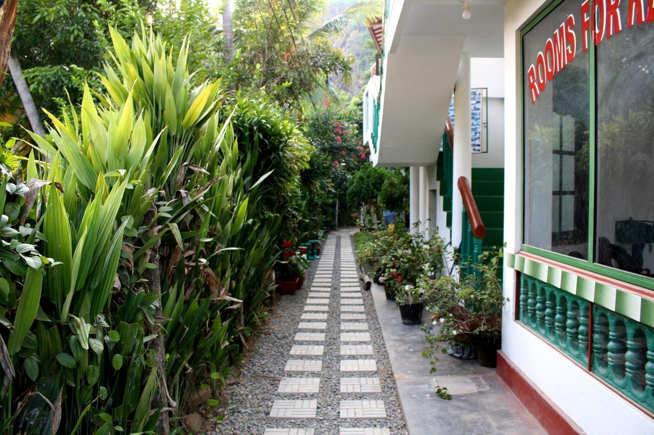 Hotel Happy Coconut Unawatuna Exterior foto