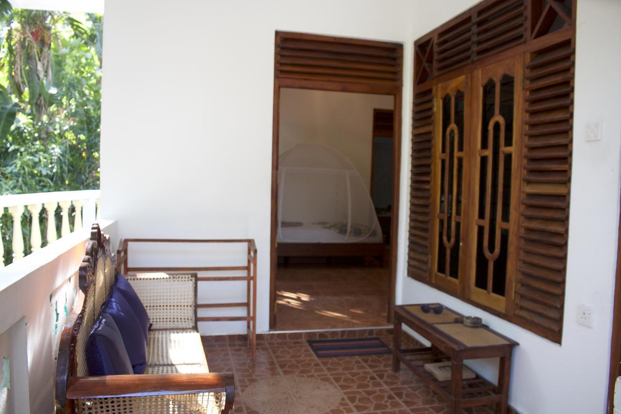 Hotel Happy Coconut Unawatuna Exterior foto
